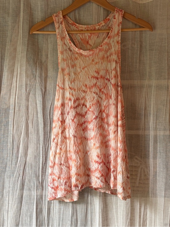 Guess Tops - Guess Coral & Cream Abstract Print Racerback Swing Tank Top Size S